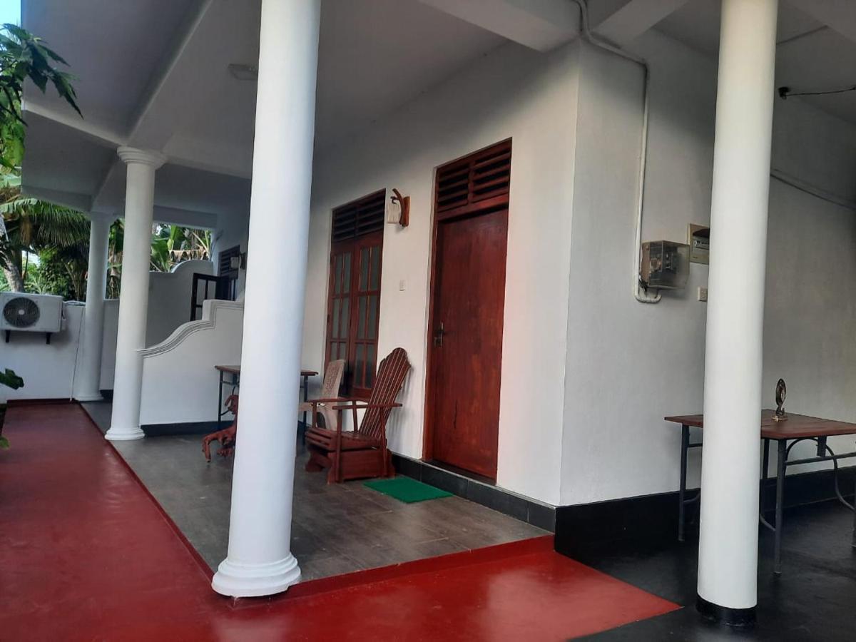 Little Angels Bed & Breakfast Mirissa Luaran gambar