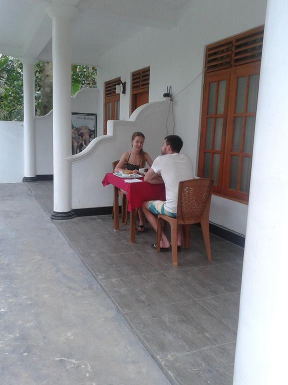 Little Angels Bed & Breakfast Mirissa Luaran gambar
