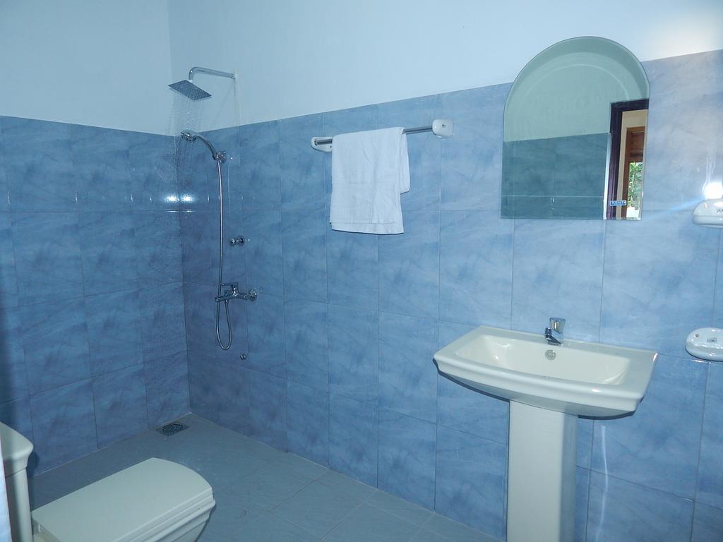 Little Angels Bed & Breakfast Mirissa Bilik gambar